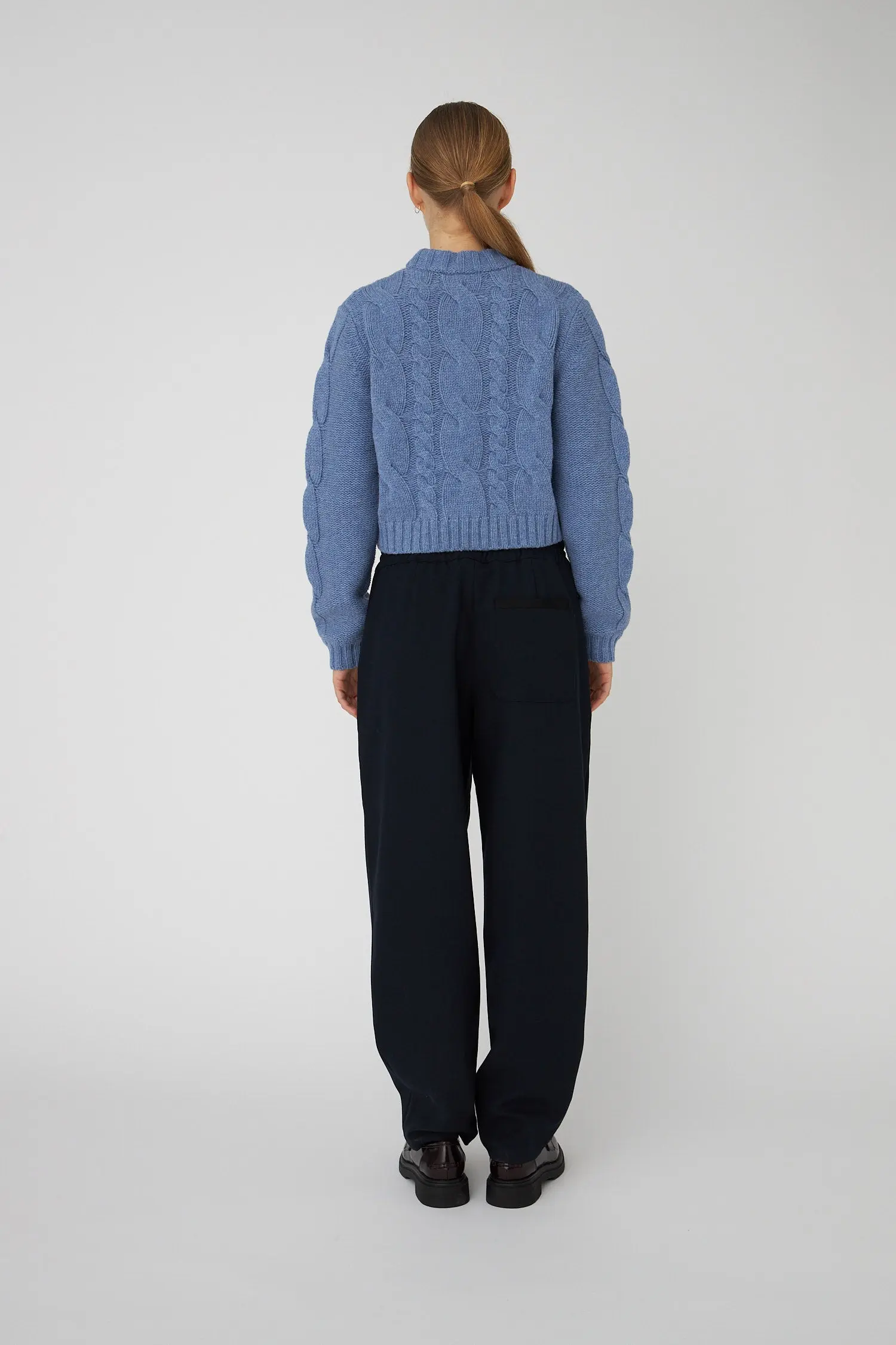 Cropped Cable Knit in Wool Mix - Blue Sea - Image 3