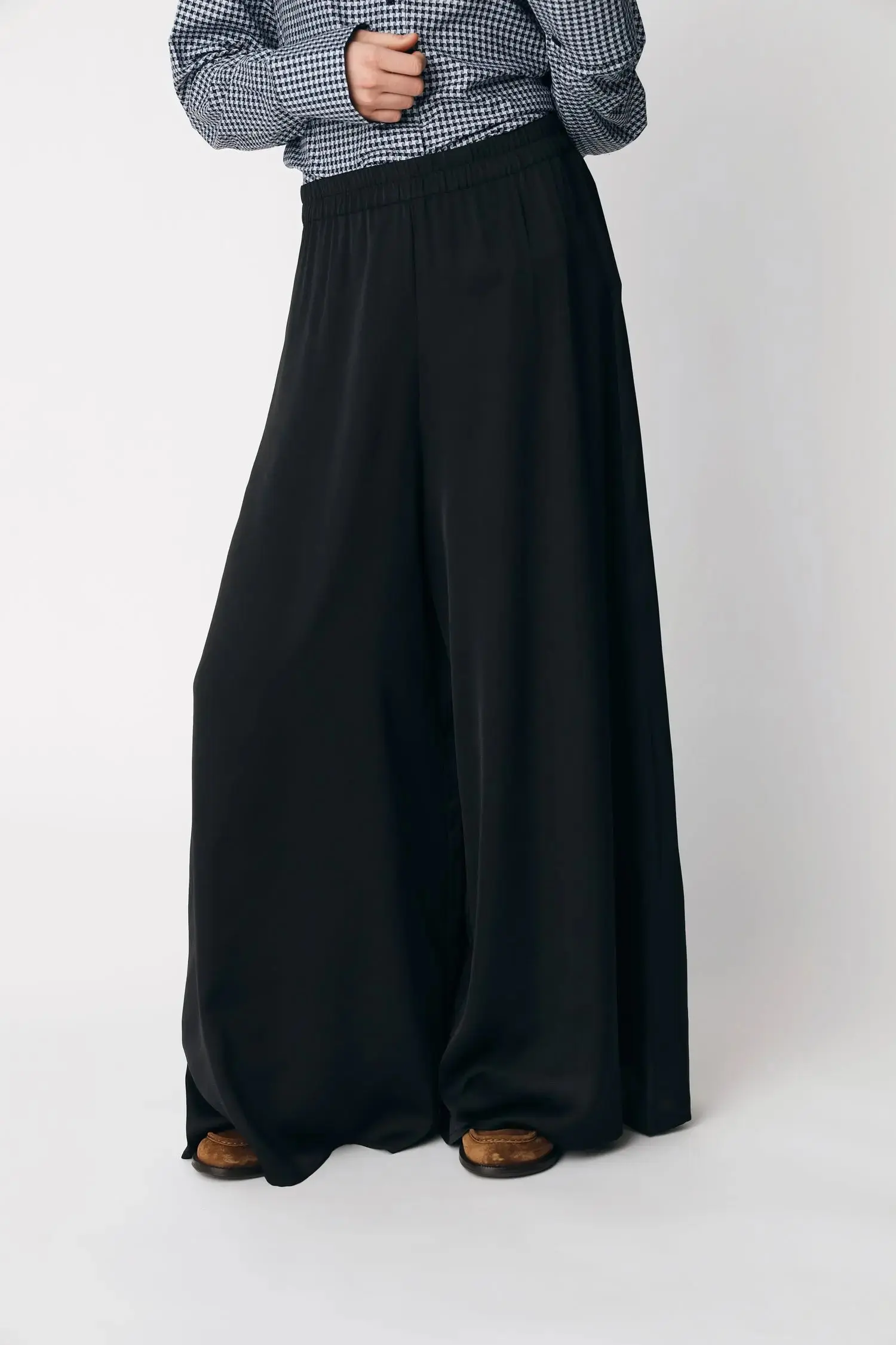 Culotte Pants - Black - Image 4