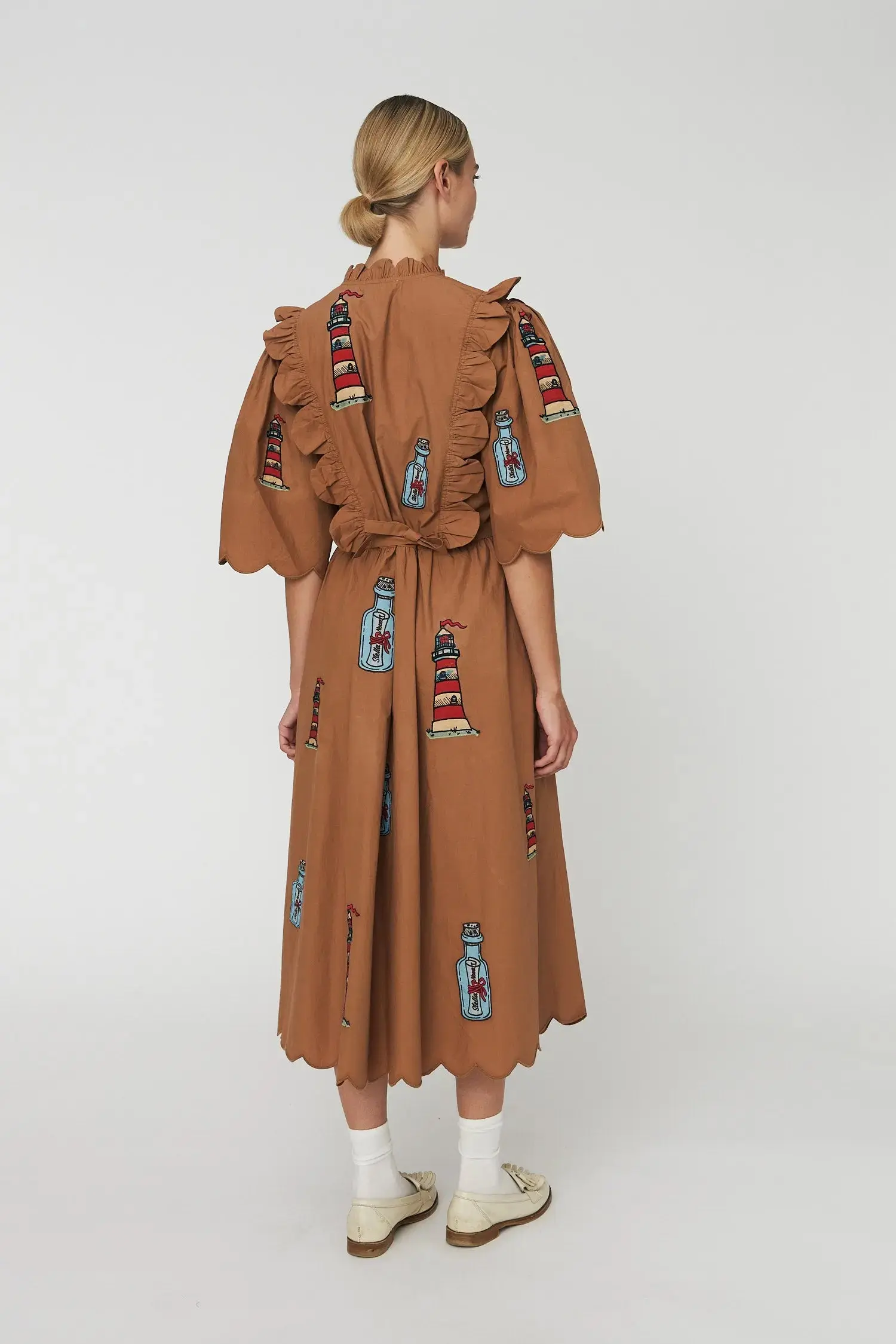 Embroidered Midi dress with Scallops - Brown - Image 3