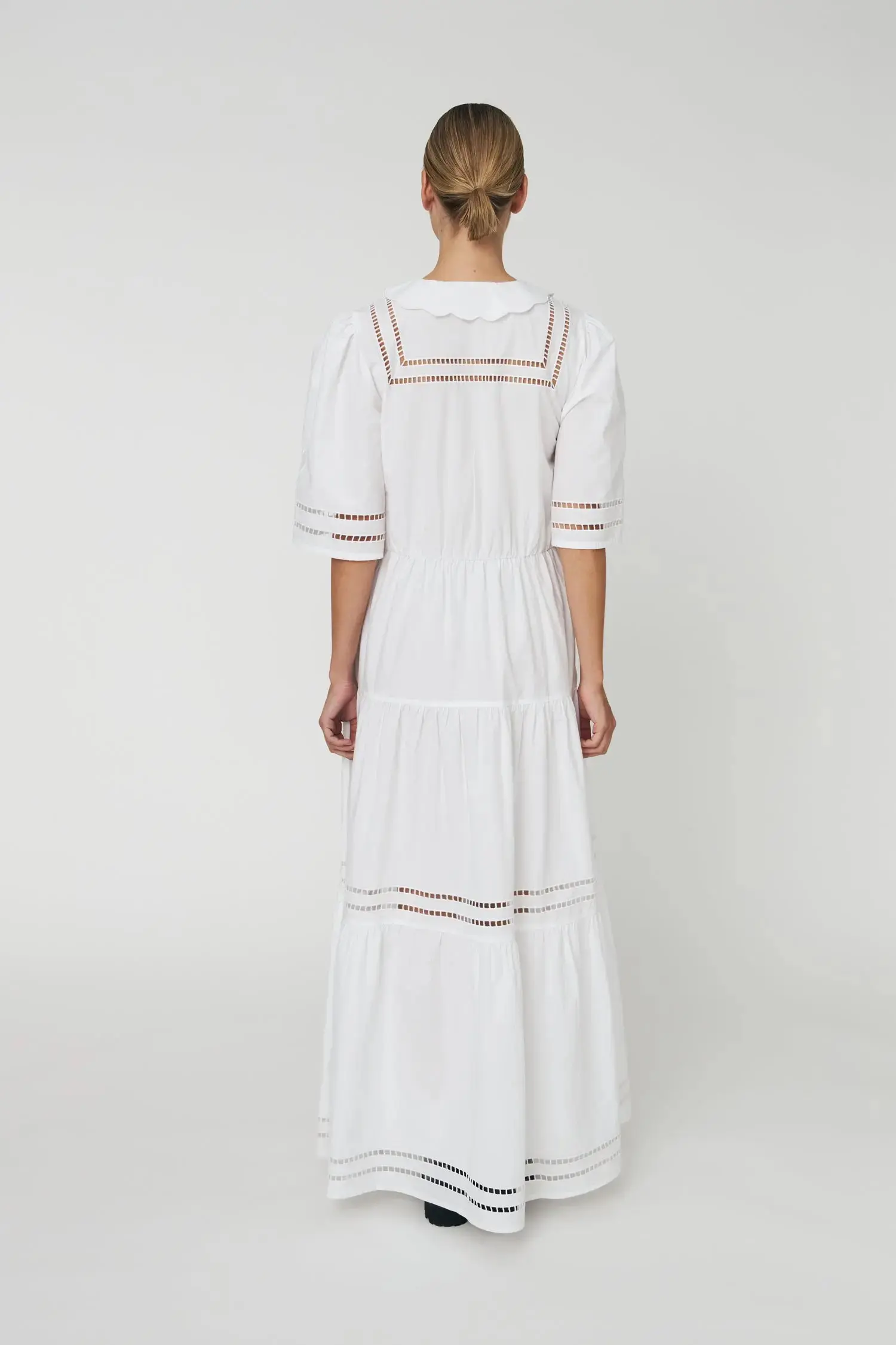 Maxi Dress with Short Sleeves and Artworks - White - Image 3