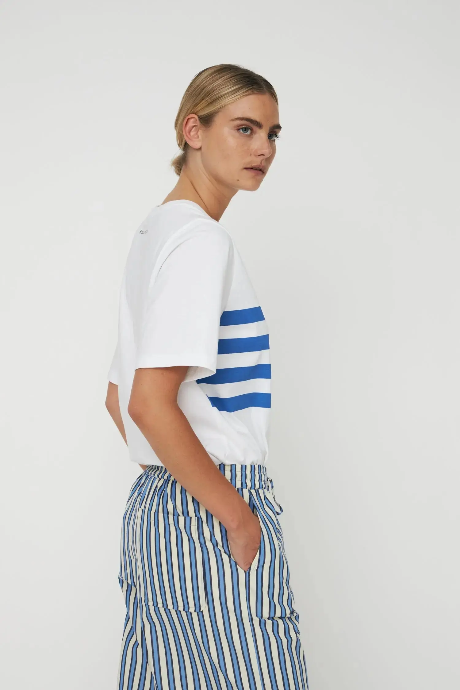 STELLA NOVA Printed T-shirt - White - Image 3